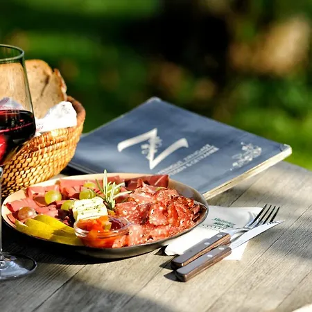 Weingut Zirngast *