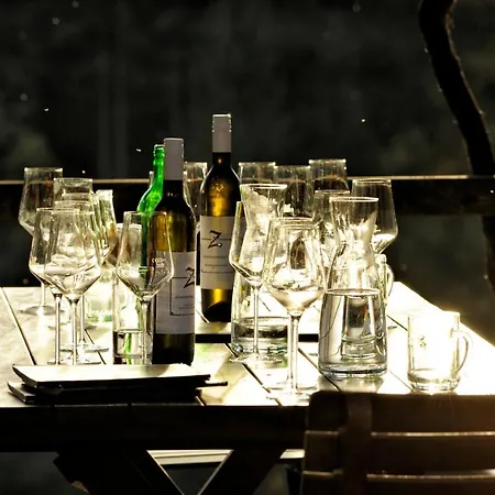 بيت ضيافة Weingut Zirngast 3*