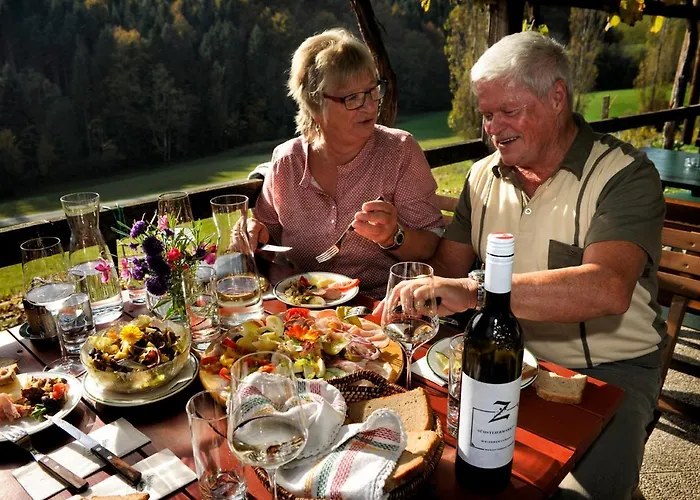 Pensionat Weingut Zirngast 3*